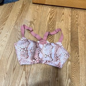 Victoria’s Secret on point sports bra